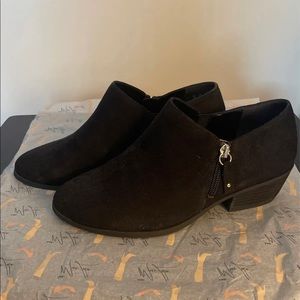 Dr. Scholl’s Brief Ankle Booties